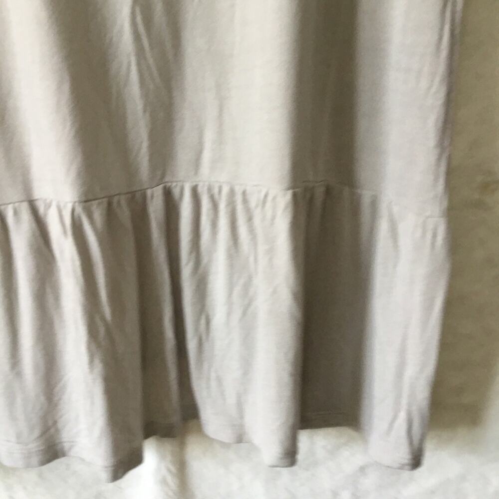 Club Monaco Light Gray Asymmetrical Sequined Top - Picture 8 of 14